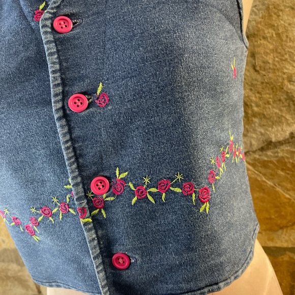 Vintage Handmade Denim Embroidered Vest 🌹 - Picture 2 of 8
